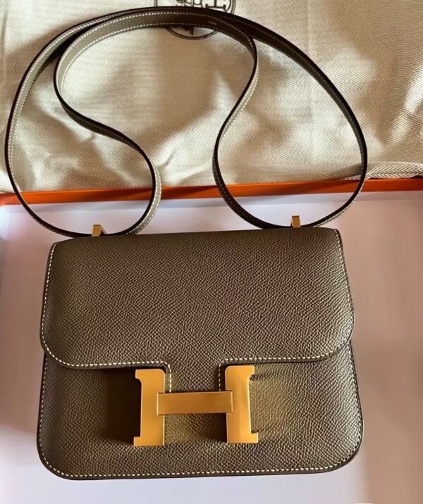 HERMES Constance 19 Mini Shoulder Crossbody Bag with Gold Hardware in Epsom Leather for Women 18 - 图片 3
