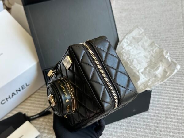 CHANEL 24S Camera with mirror, leather zipper, rhombic mouldskin, cosmetic bag, small square bag, crossbody bag on one shoulder, regular women, black - 图片 3