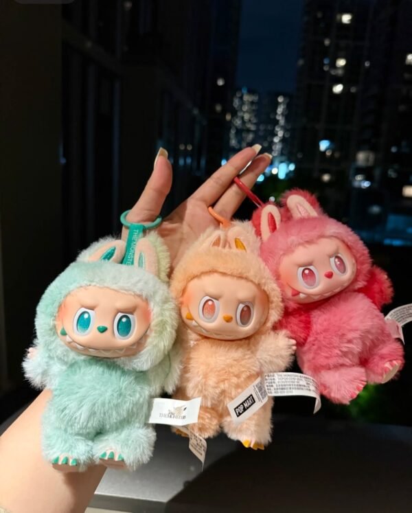 POP MART Labubu 3rd Generation Mystery Box comes with an assignment. - 图片 2